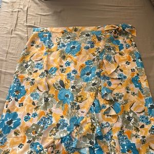 Loft Floral Midi skirt